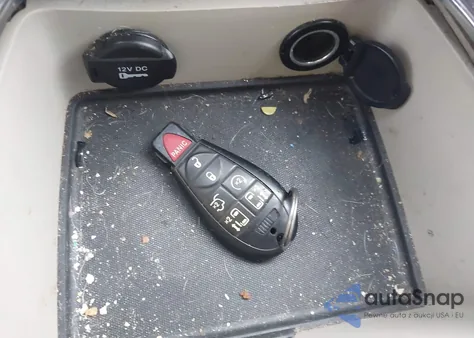 2014 Chrysler Town & Country Touring-L 30Th Anniversary из США, поврежденный, VIN 2C4RC1CG8ER418011